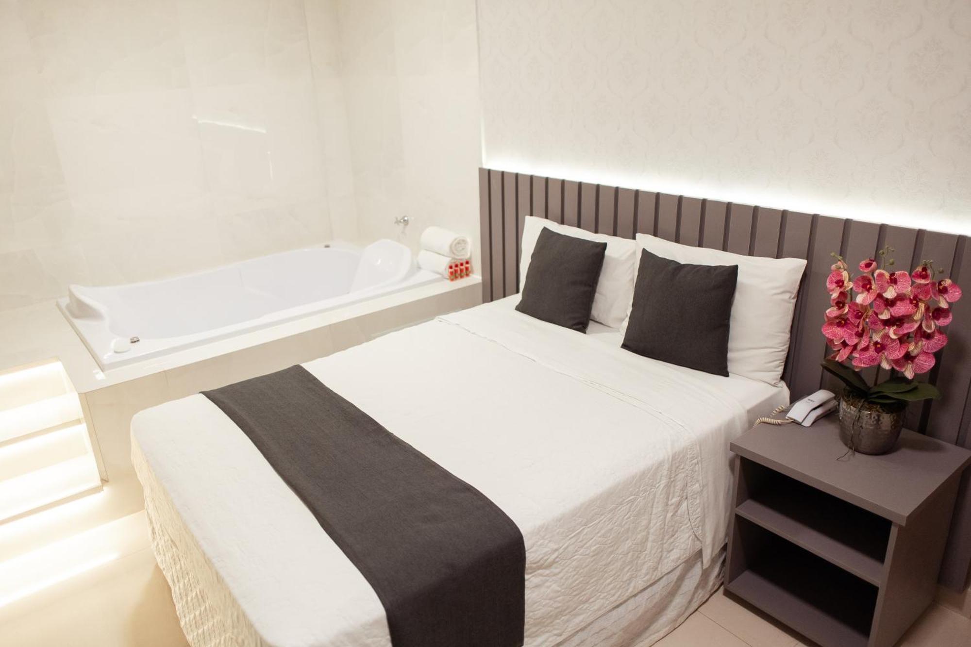 Paris Hotel by H Hotéis Taguatinga Extérieur photo