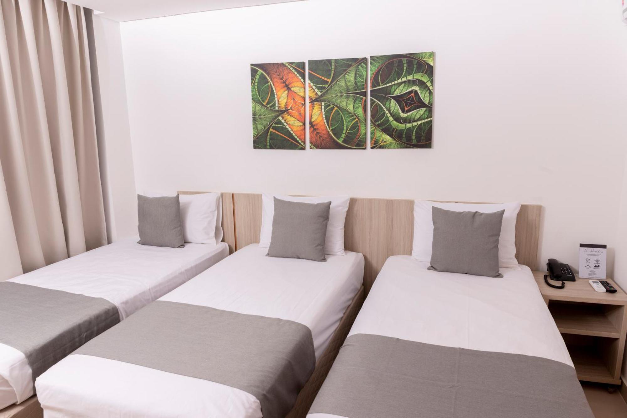 Paris Hotel by H Hotéis Taguatinga Extérieur photo